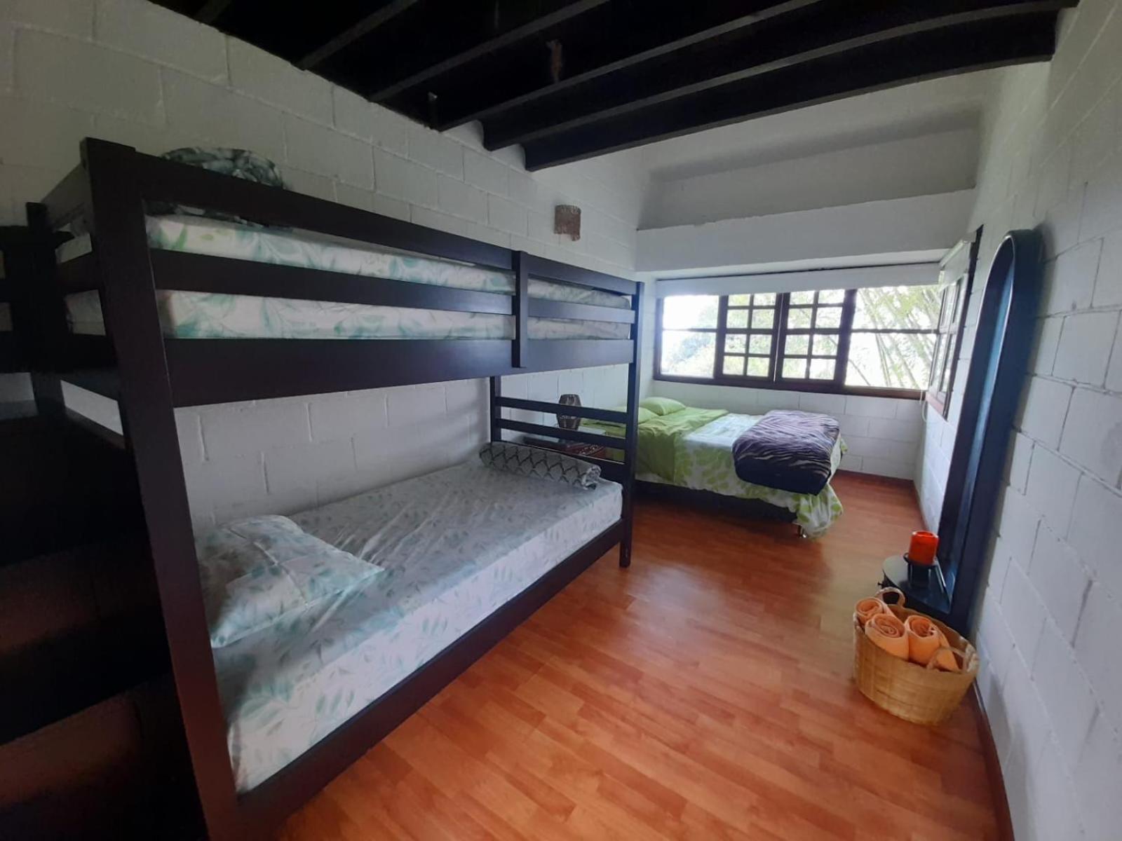 Hotel Maca Lago Calima Zewnętrze zdjęcie