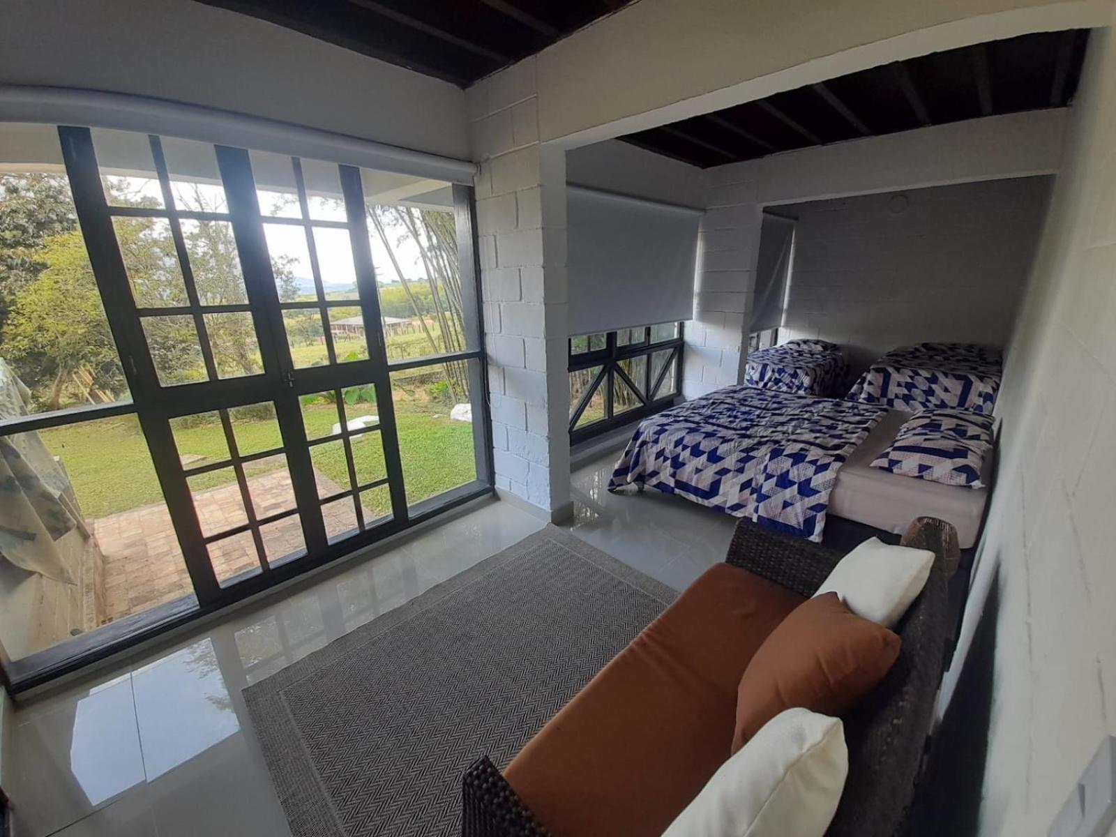 Hotel Maca Lago Calima Zewnętrze zdjęcie