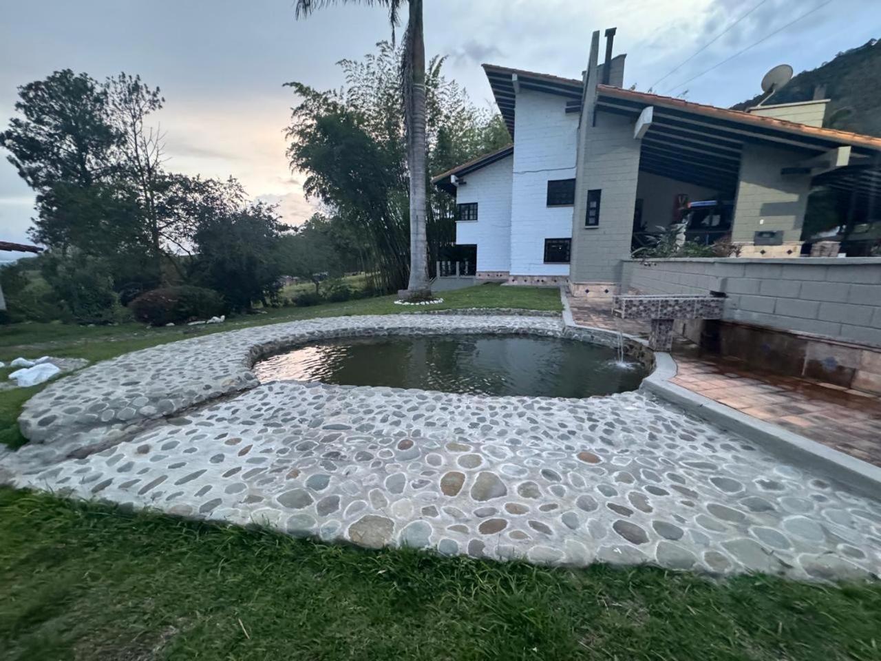 Hotel Maca Lago Calima Zewnętrze zdjęcie