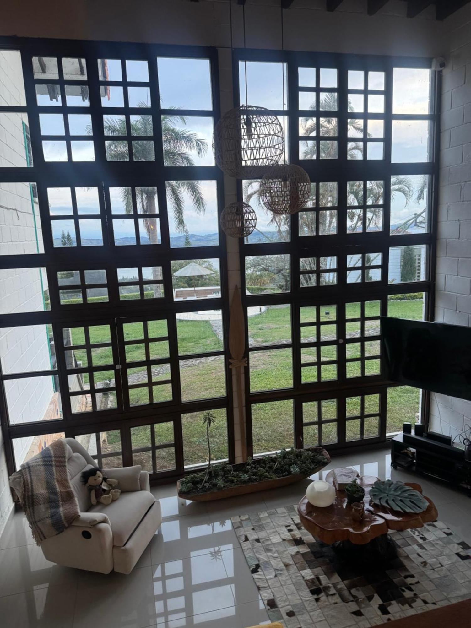 Hotel Maca Lago Calima Zewnętrze zdjęcie